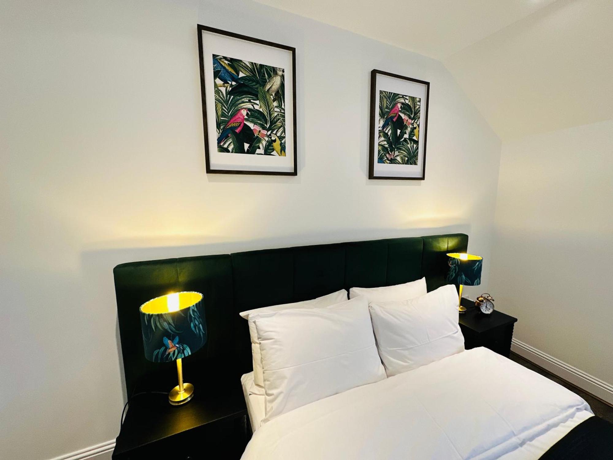 Barnet House Serviced Apartments Dunfermline Esterno foto