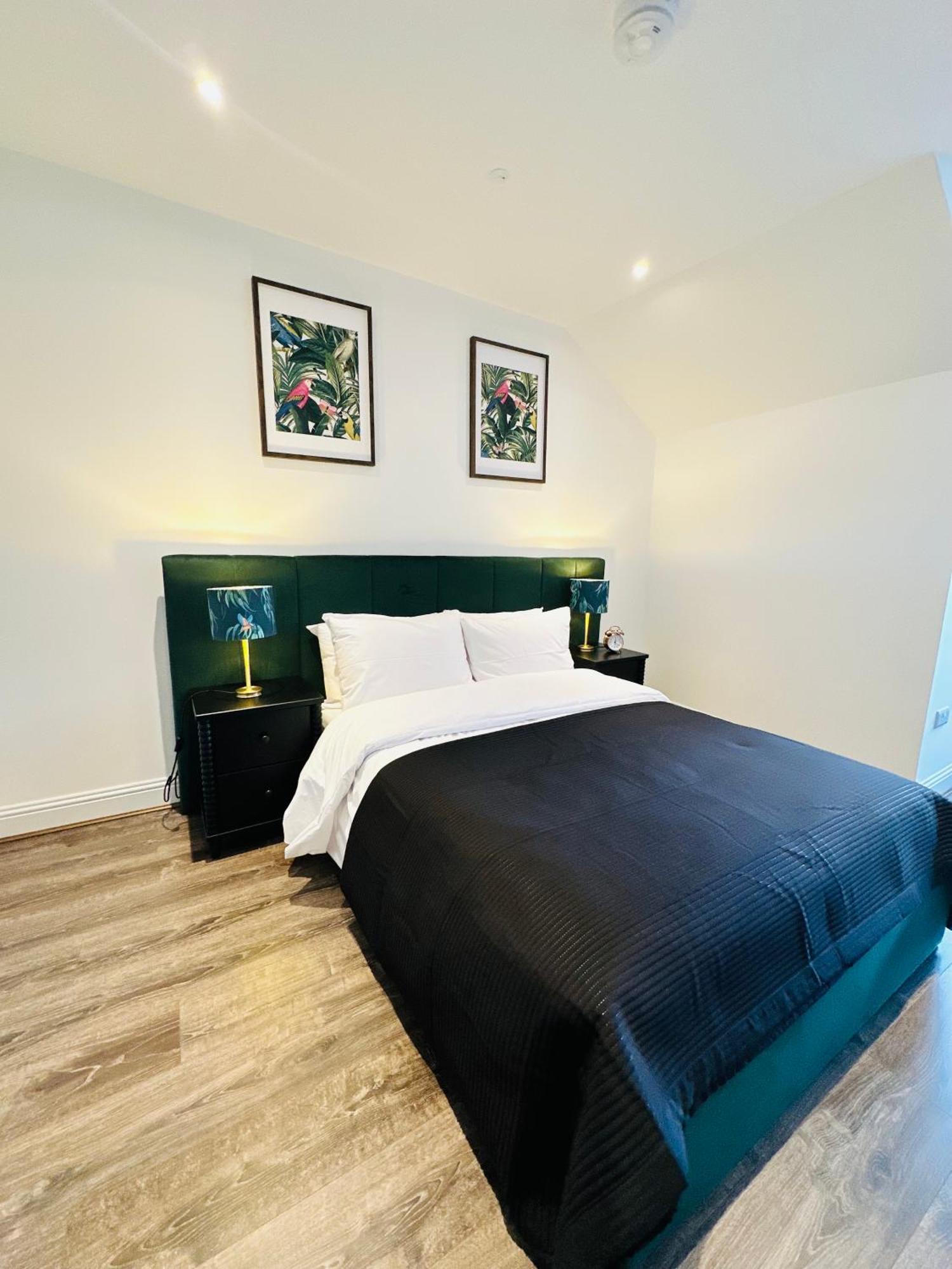 Barnet House Serviced Apartments Dunfermline Esterno foto