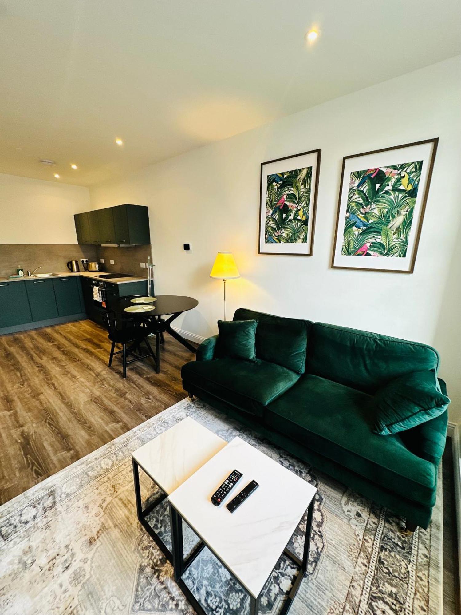 Barnet House Serviced Apartments Dunfermline Esterno foto