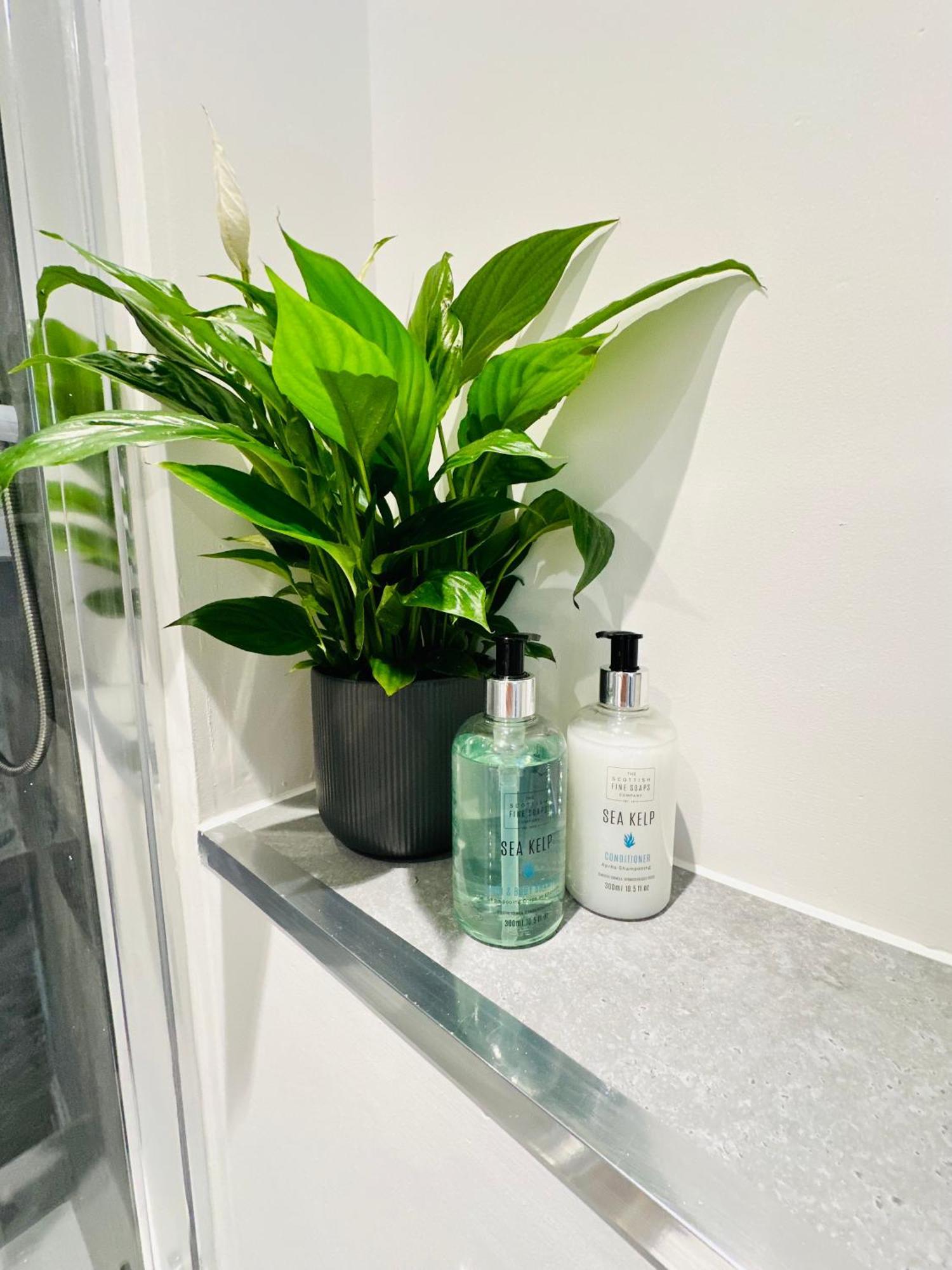 Barnet House Serviced Apartments Dunfermline Esterno foto