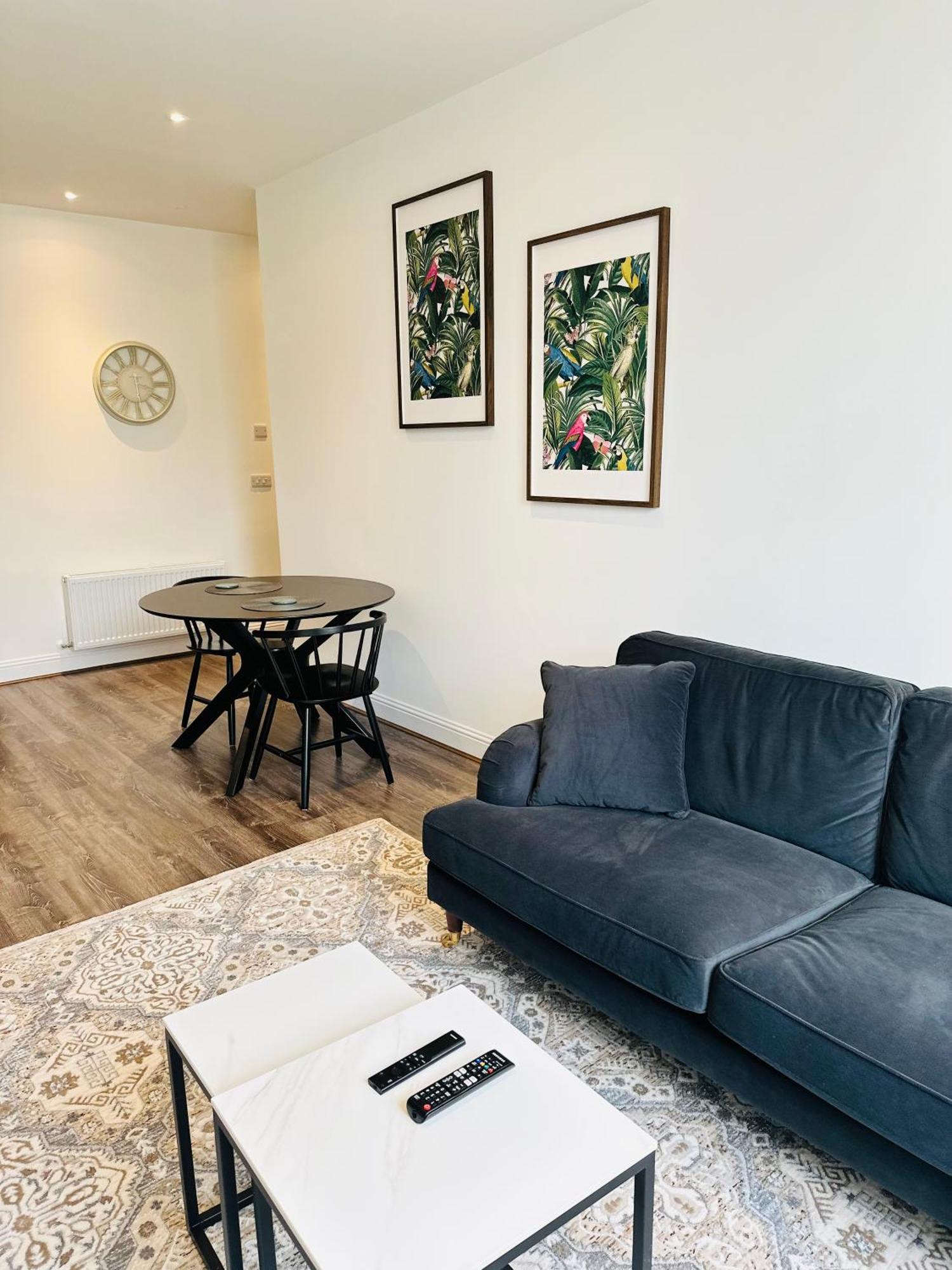 Barnet House Serviced Apartments Dunfermline Esterno foto