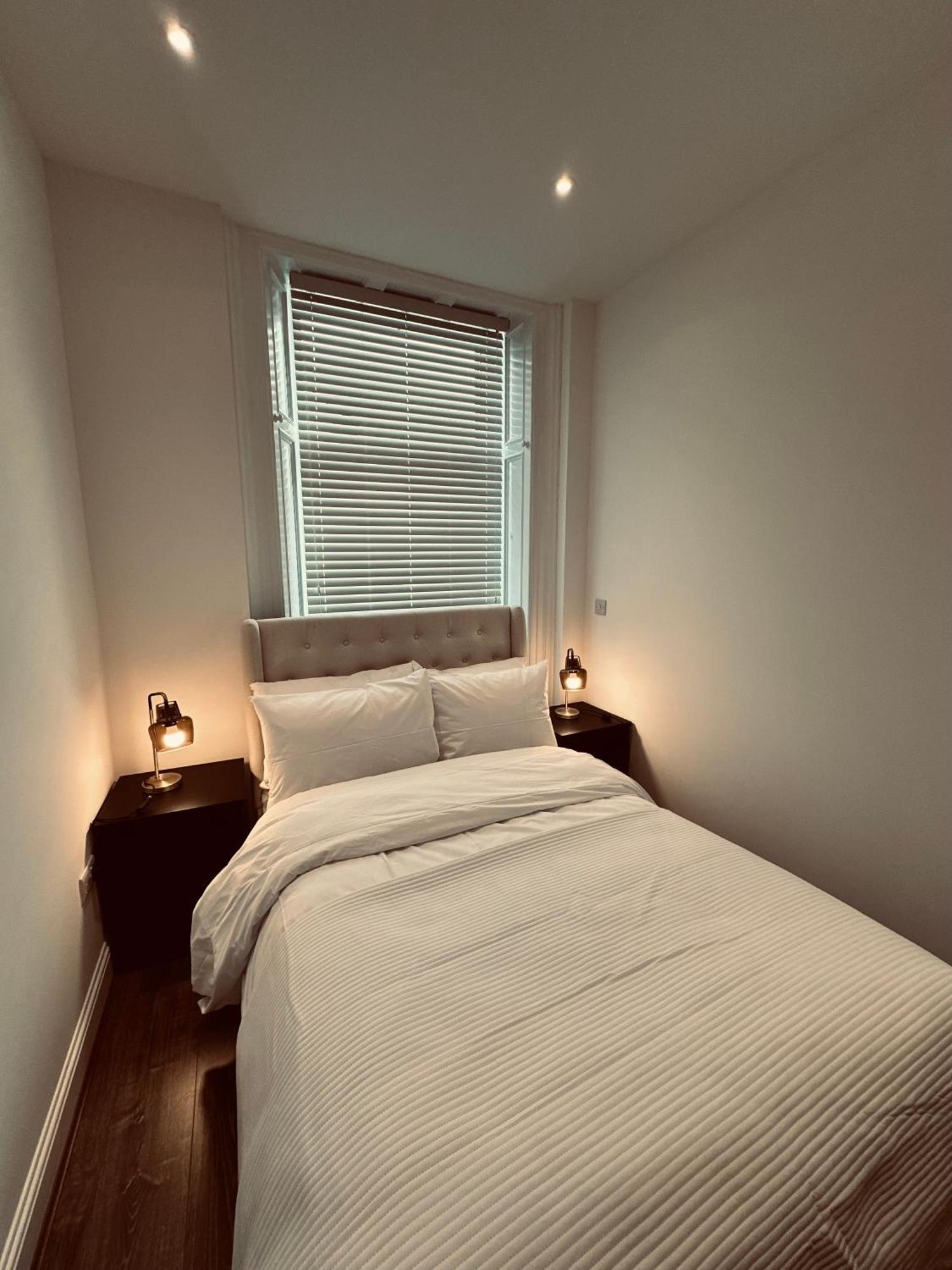 Barnet House Serviced Apartments Dunfermline Esterno foto