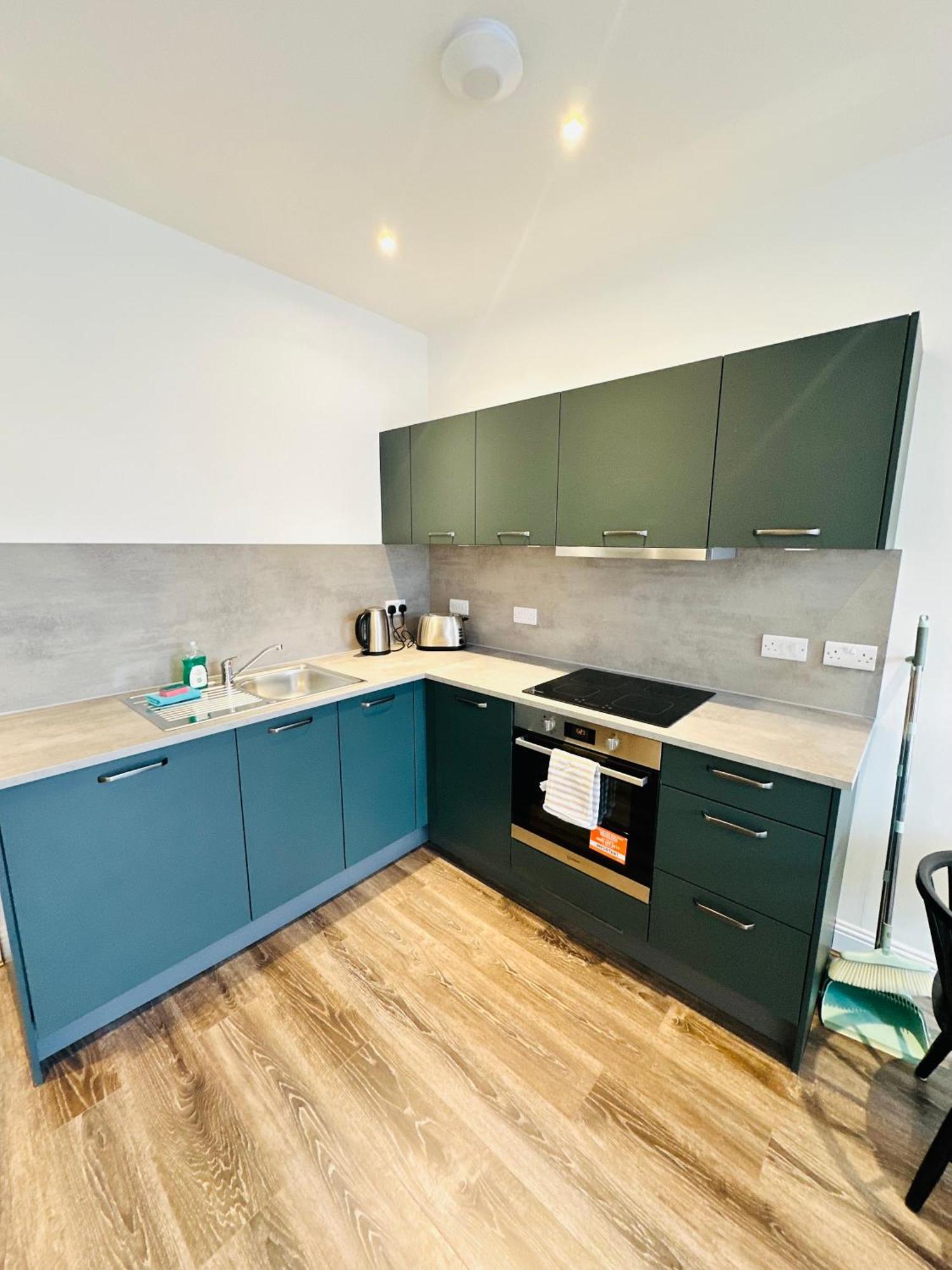 Barnet House Serviced Apartments Dunfermline Esterno foto
