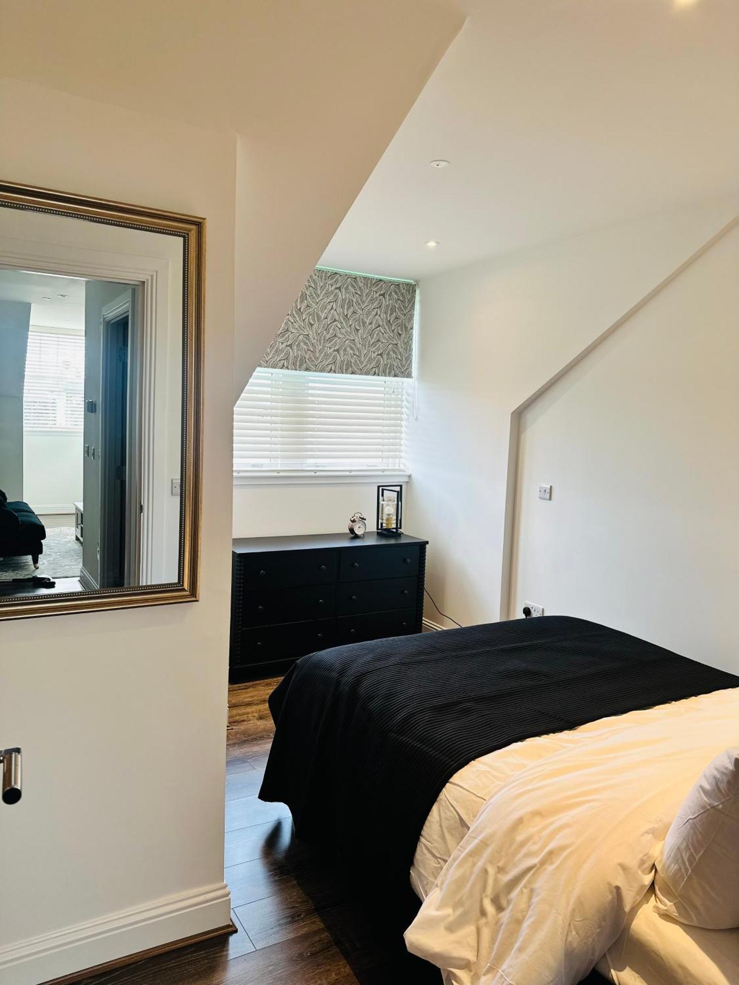 Barnet House Serviced Apartments Dunfermline Esterno foto